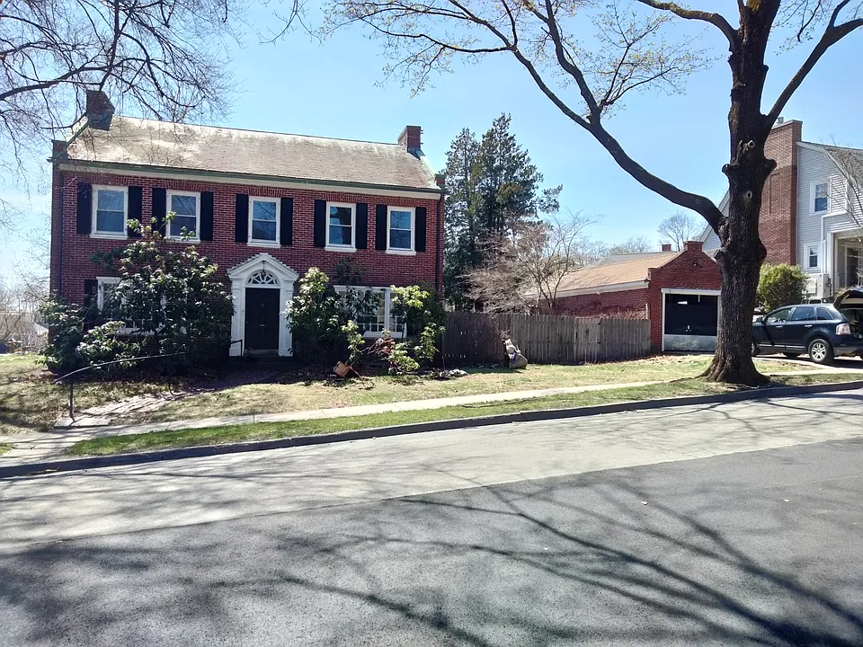 54 Massachusetts Ave