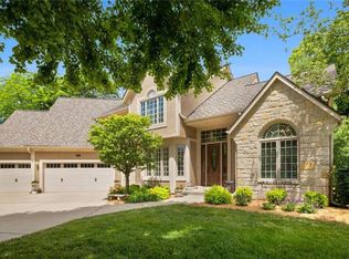 8102 Walnut Way, Kansas City, MO 64152