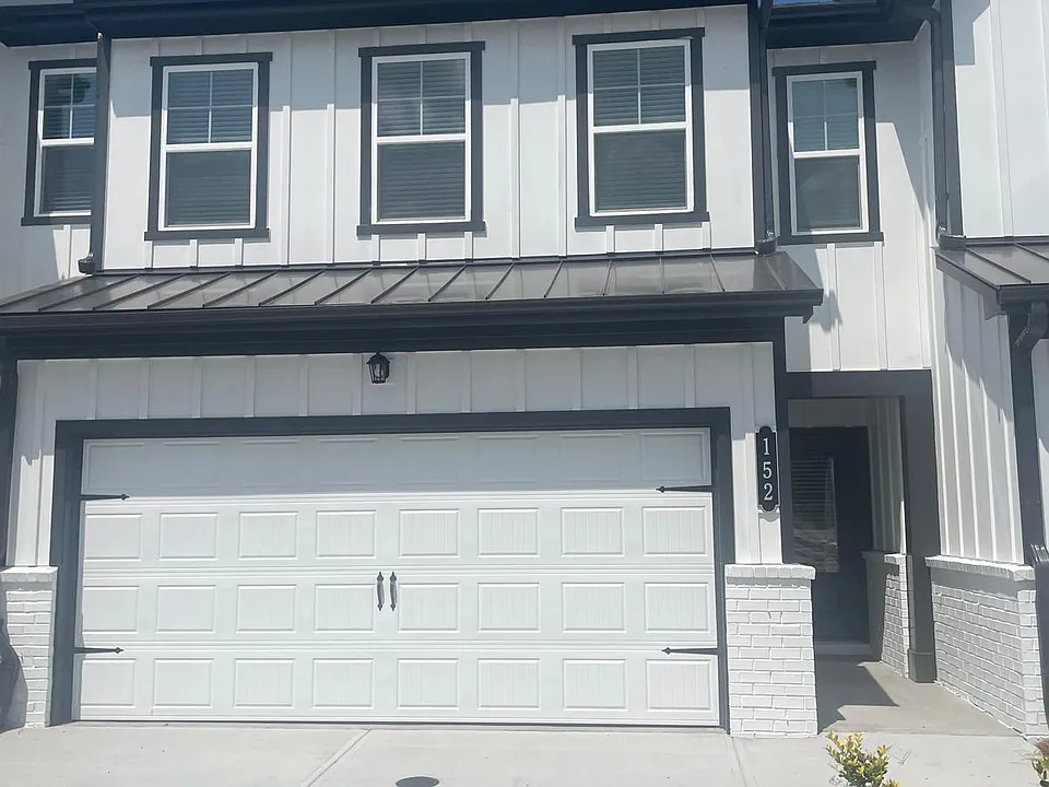 152 Mission Blvd