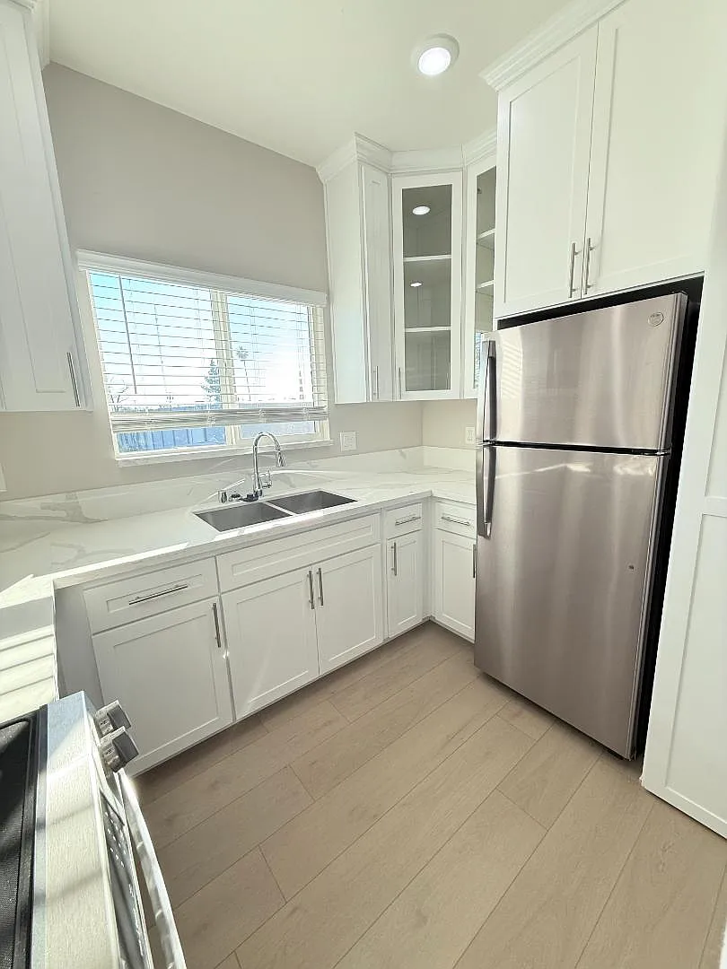 1367 Harris Ave - 1367 Harris Ave — Photo 4