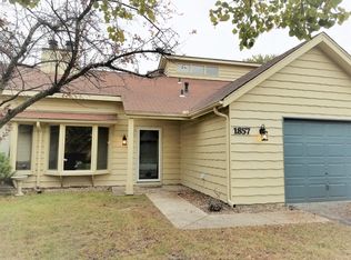 1857 Springvale Dr, Crown Point, IN 46307