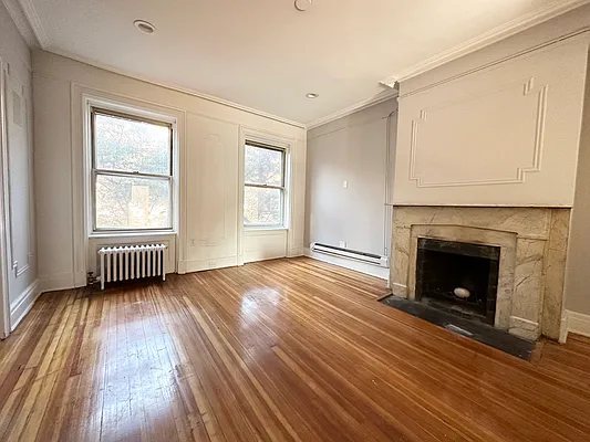 Rented by Camelot Realty Group | media 2