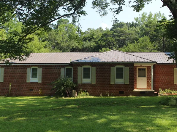 203 Woodlawn Rd, Starkville, MS 39759