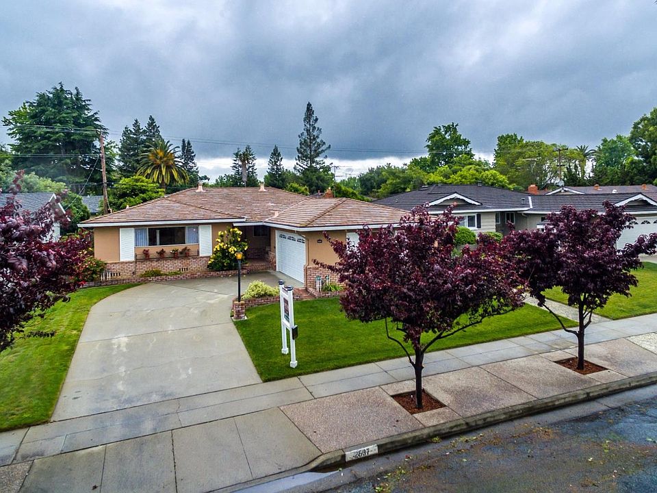 1st image of 2537 Cordoba Way