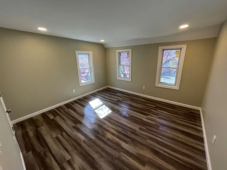 1240 Ohio Ave — Photo 7