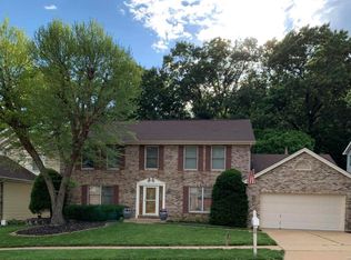 1433 Carriage Bridge Trl, Ballwin, MO 63021