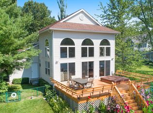 4821 Lakefront Dr, Delton, MI 49046