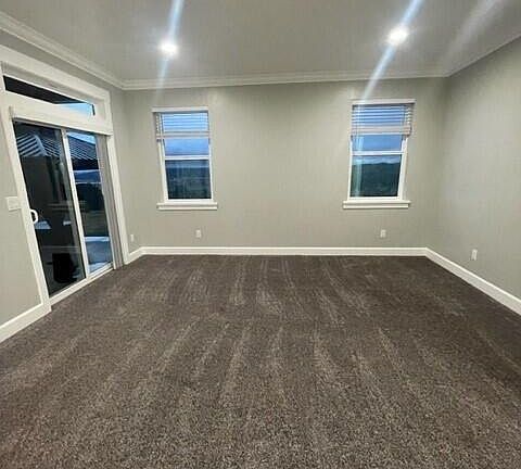 3rd image of 236 Skyridge Dr