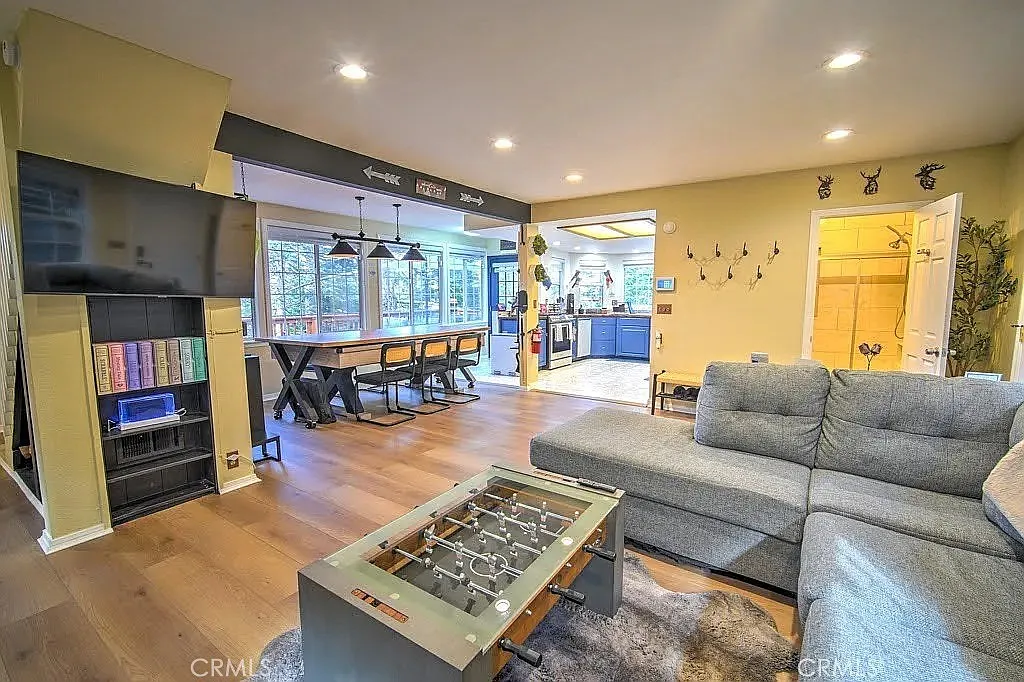 3 bed, 1116 sqft, $2,900 — Photo 1