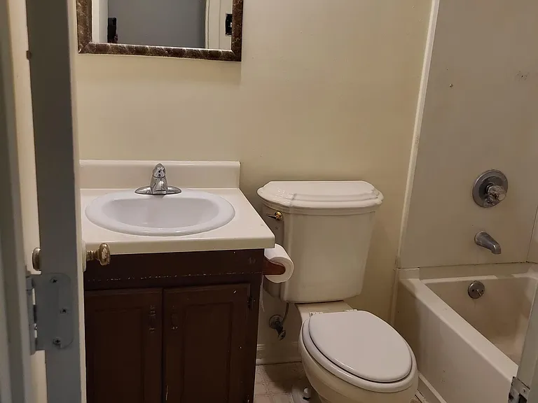 6811 Radial Dr — Photo 20