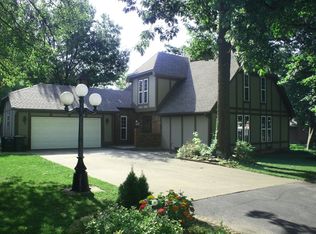 2199 S Oakcliff Rd, Joplin, MO 64801