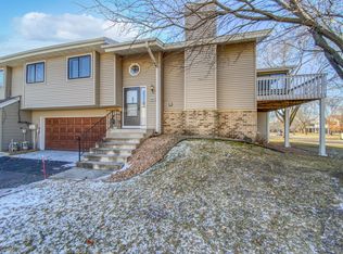 3385 Juliet Dr, Woodbury, MN 55125