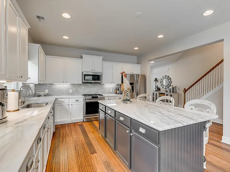 1007 Kaiser Way — Photo 11