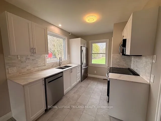 63 Greenfield Dr — Photo 7