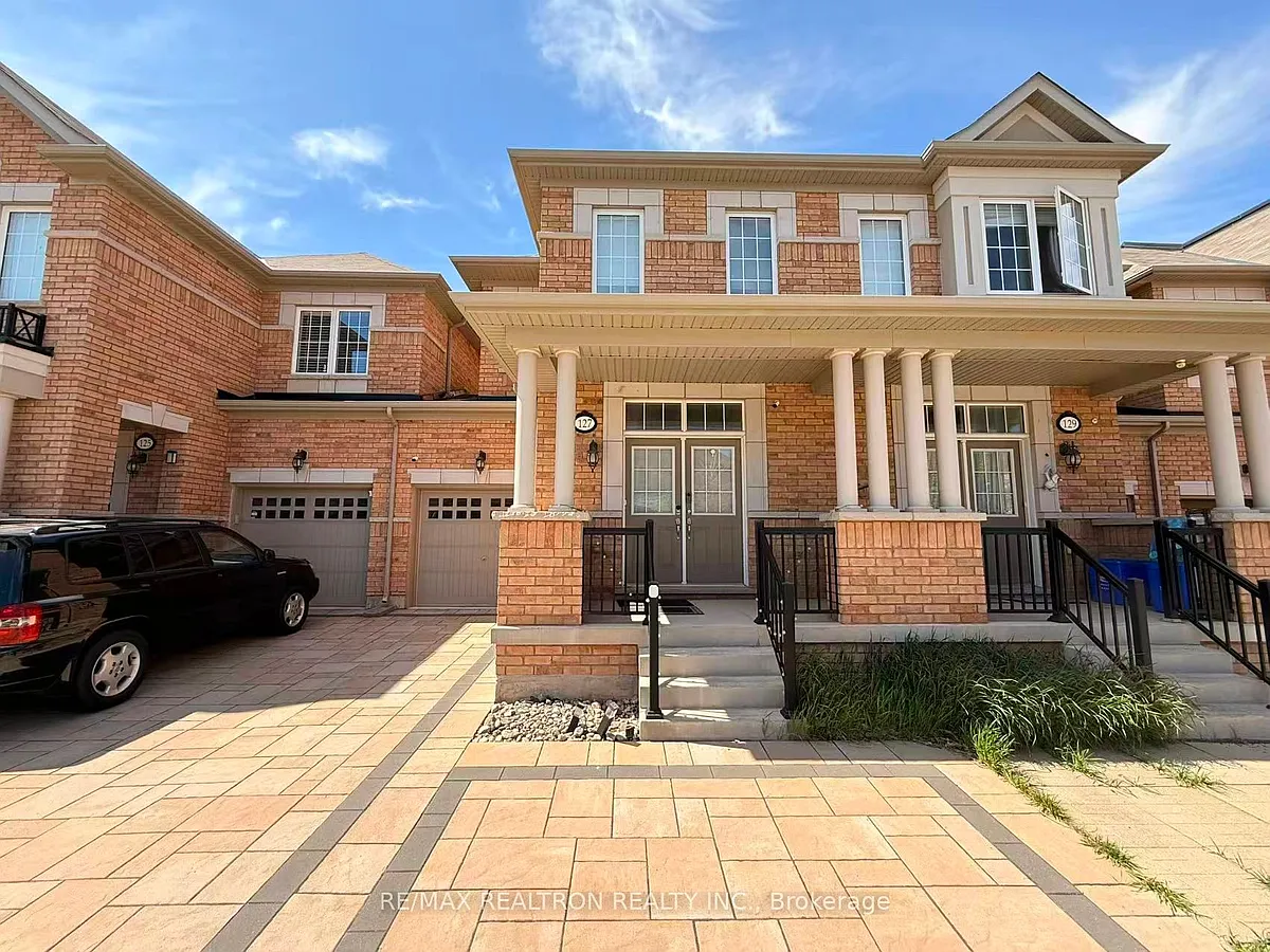 Building Photo - 127 Orchardcroft Rd