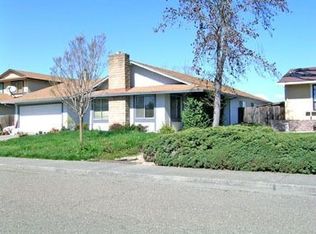 2039 Crinella Dr, Petaluma, CA