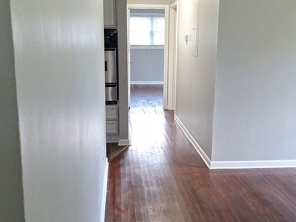 4th image of 873 Baxley Way
