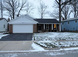 2568 Sawmill Meadows Ave, Dublin, OH 43016