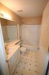 2nd image of 3113 La Terrace Cir