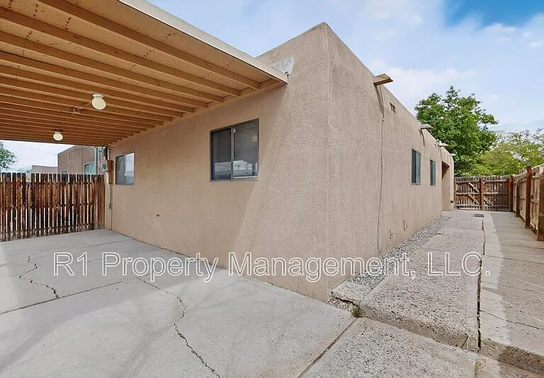222 Shannon Pl NW #1 — Photo 34