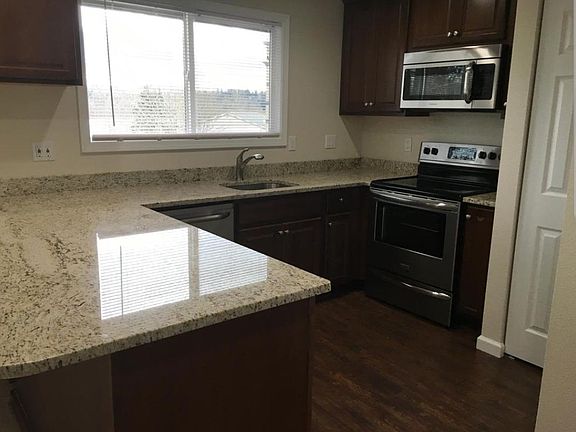 4th image of 11615 91st Ln NE APT 8