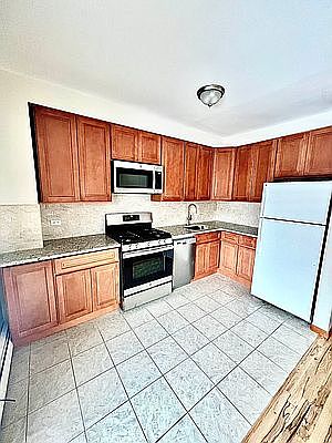 1st image of 25-39 37th St #2F
