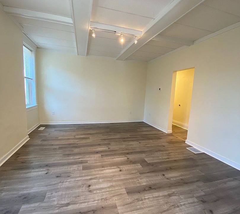 1st image of 544 E 9th Ave Unit 1