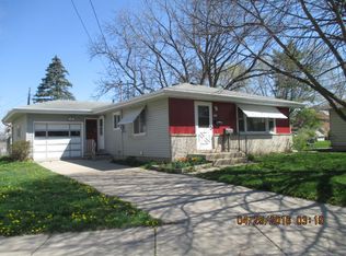 1110 E Main St, Watertown, WI 53094
