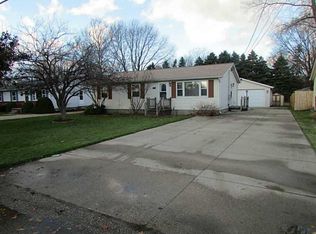 10342 Hall Ave, Lake City, PA 16423