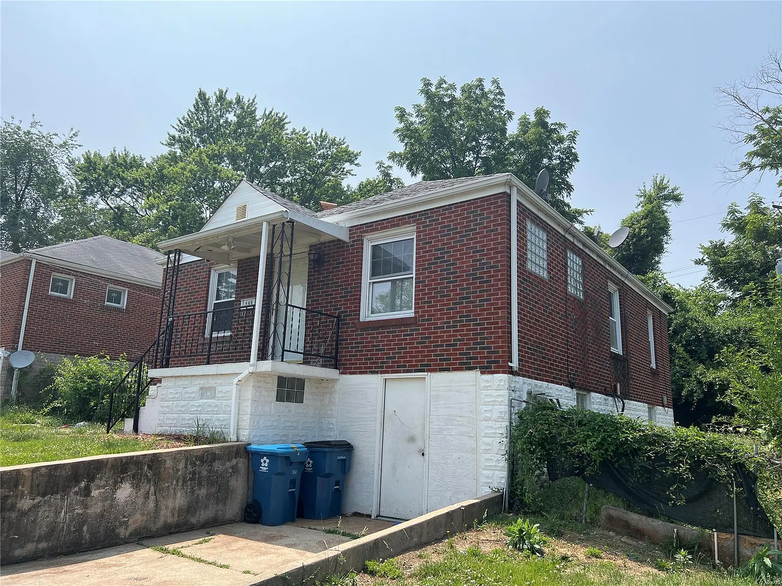 5339 Fletcher St photo 1