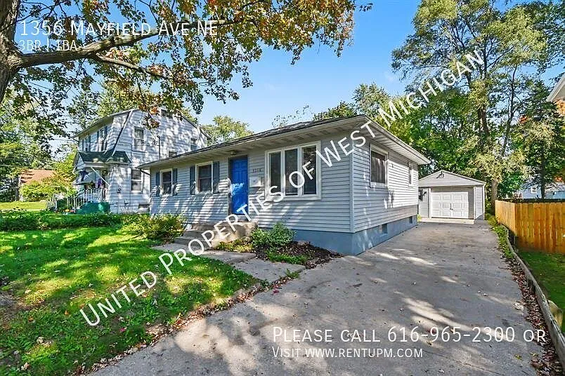 Available Now! | 3 bedroom, 1 Bathroom Single Family Home in Northeast Grand Rapids | 1 Stall Gar... — Photo 2
