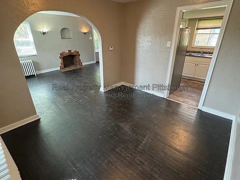 2819 Morlock St — Photo 2