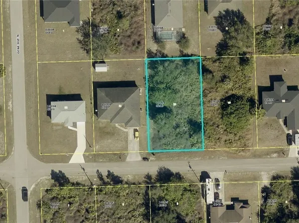 2616 57th St W, Lehigh Acres, FL 33971
