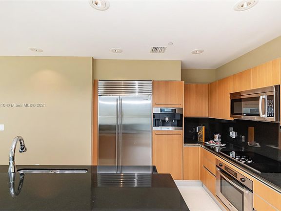 2nd image of 1050 Brickell Ave #Ph