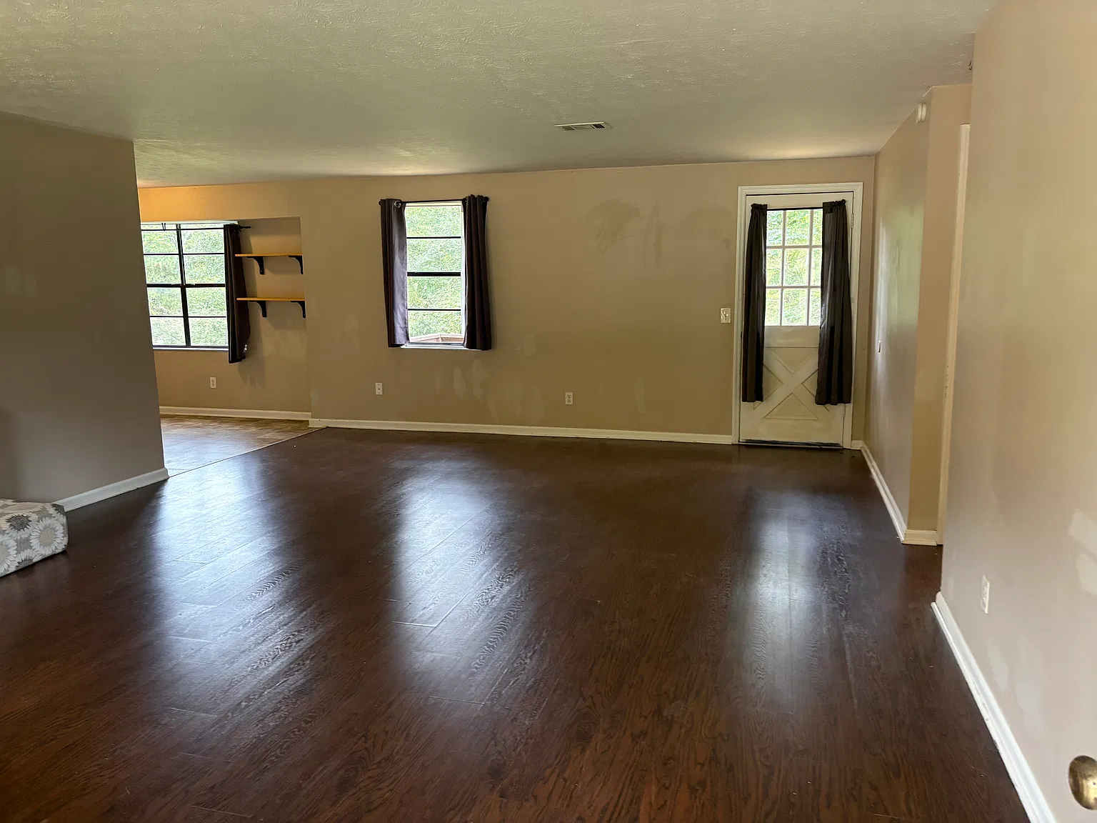 4160 Partridge Dr — Photo 4