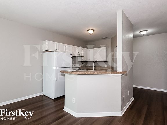 5th image of 6641 Hornbuckle Blvd
