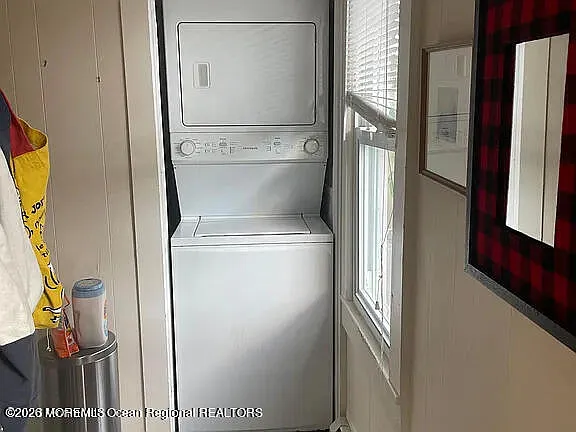 29 Huddy Ave — Photo 8