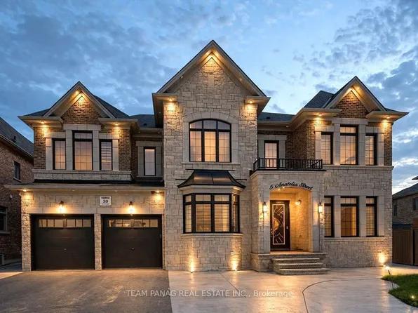 5 Anatolia St, Brampton, ON L6P 4L3