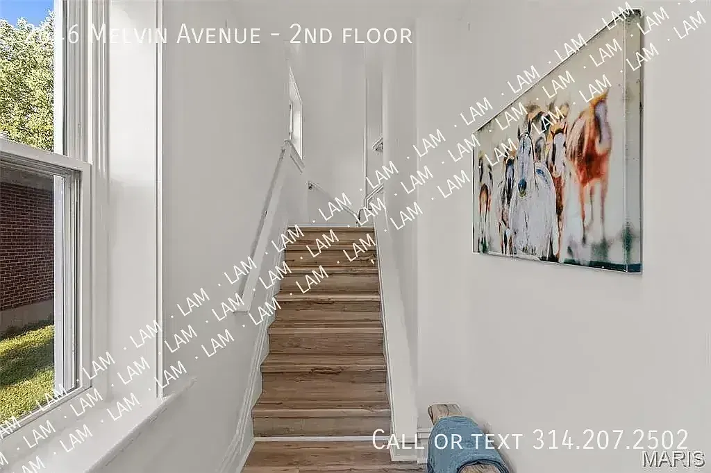 Updated 3 bed 2 Bath in Brentwood — Photo 2