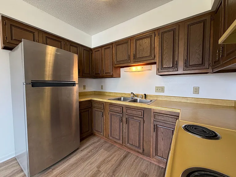 3211 John Ave — Photo 8