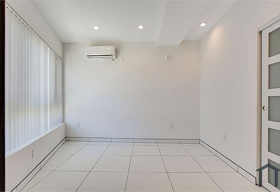 2nd image of 946 S Ridgeley Dr #107
