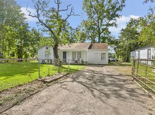 305 Cherry Creek Rd, Dayton, TX 77535