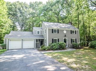 13 Evans Dr, Simsbury, CT 06070