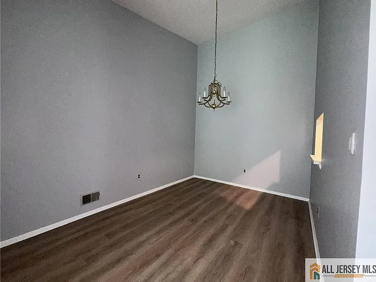 48 Crabapple Ln #238 — Photo 7
