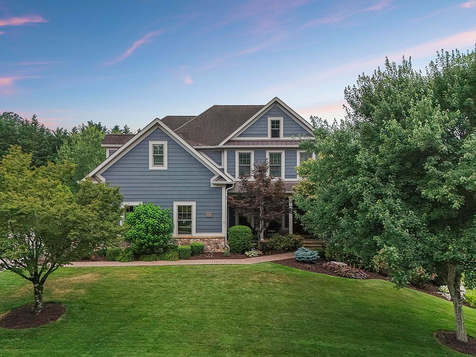 1st image of 2432 Crescent Lake Pl