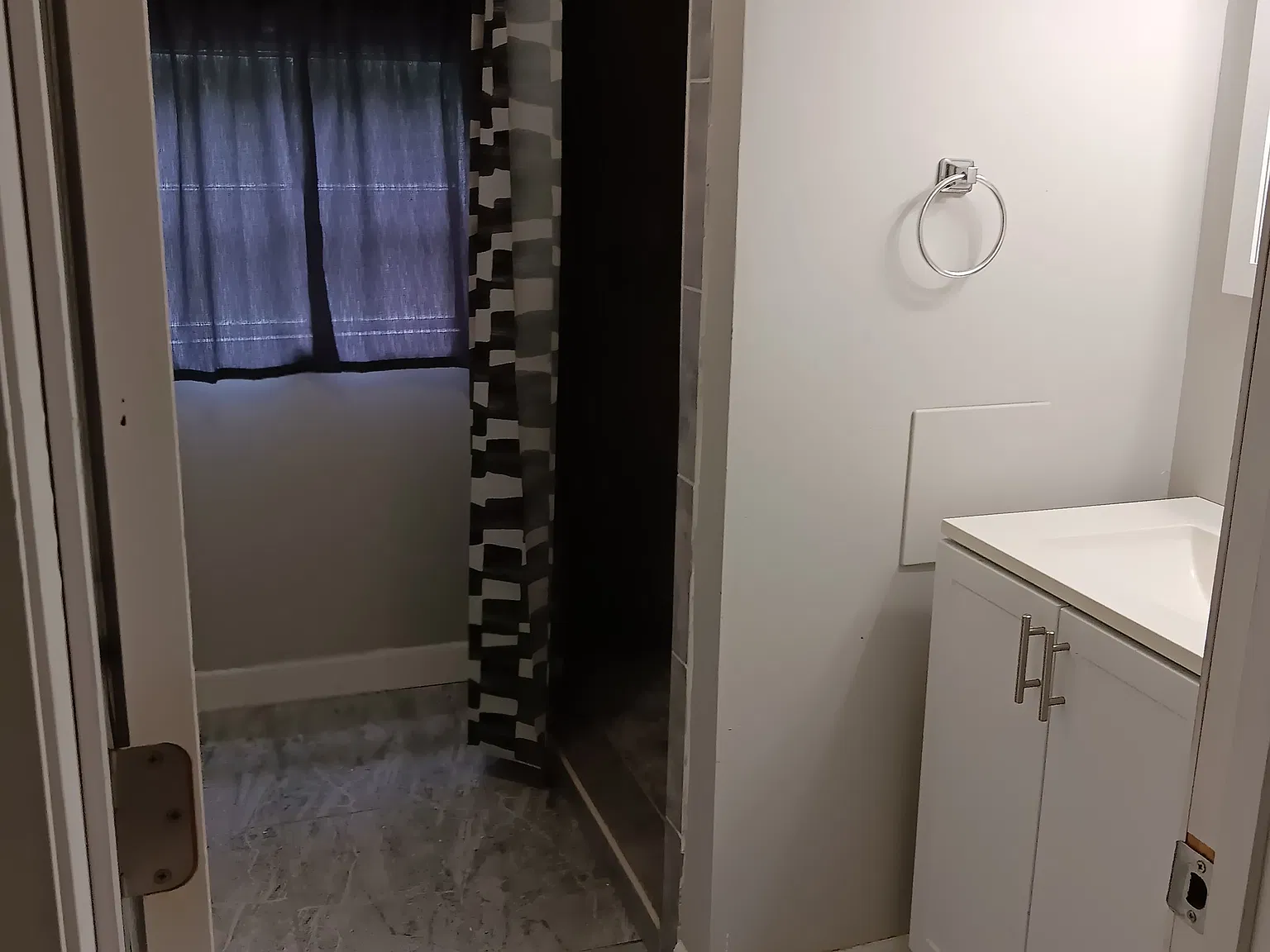 2 bed, 800 sqft, $1,350 — Photo 2