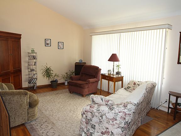 2nd image of 12161 Dawnhaven Ave