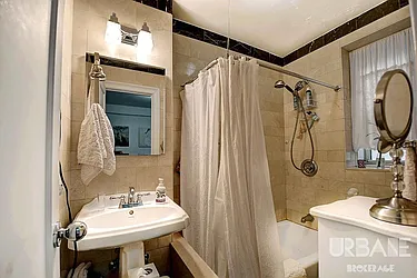 Rented by Urbane Brokerage