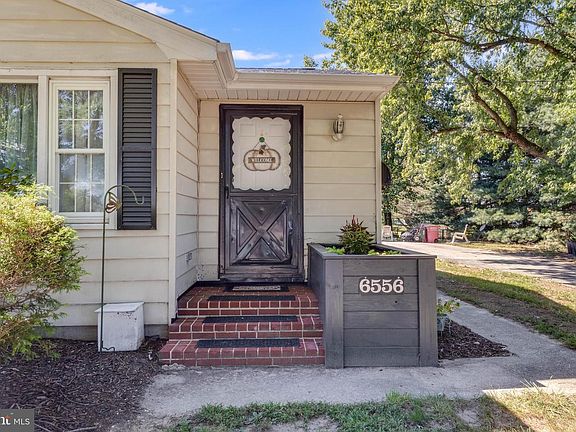 3rd image of 6556 Hickman Rd