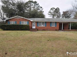 607 Crestview Dr, Bennettsville, SC 29512
